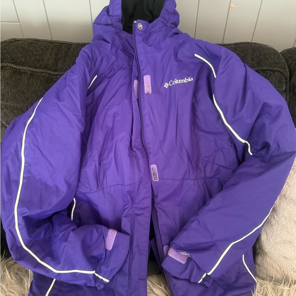 Columbia Kids Puffer Jacket in Vibrant Purple - Picture 5 of 5
